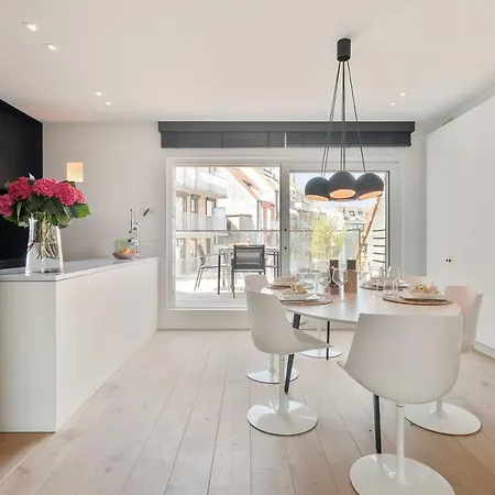 Stunning New Modern With 2 Terraces In The Heart Of Lägenhet Knokke-Heist