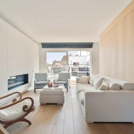 Stunning New Modern With 2 Terraces In The Heart Of 아파트
