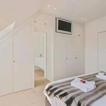Stunning New Modern With 2 Terraces In The Heart Of *