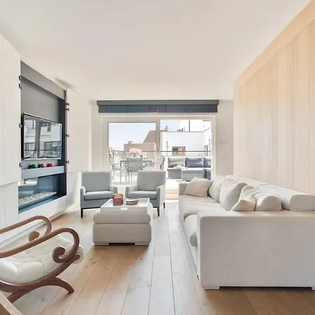 아파트 Stunning New Modern With 2 Terraces In The Heart Of 크노케-하이스트