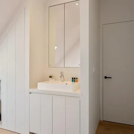 Stunning New Modern With 2 Terraces In The Heart Of Lägenhet Knokke-Heist