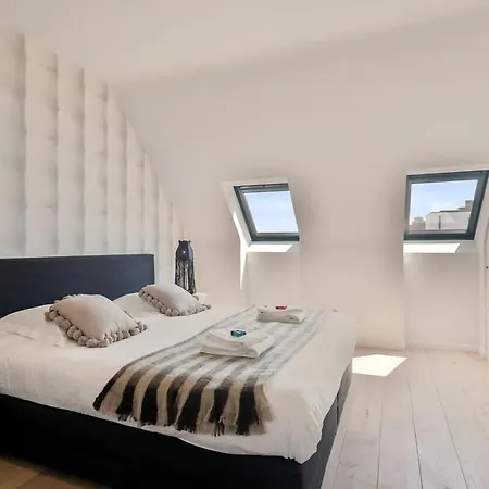 Stunning New Modern With 2 Terraces In The Heart Of *